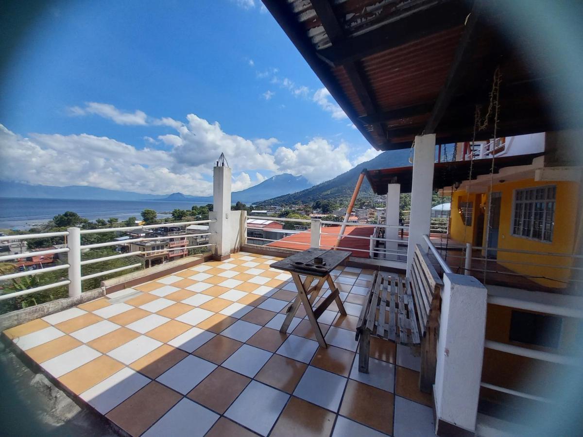 Hotel Peneleu San Pedro La Laguna Luaran gambar