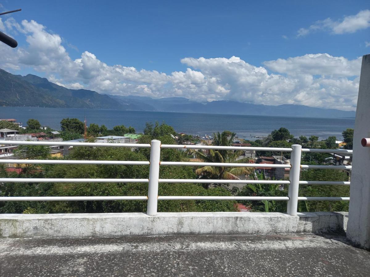 Hotel Peneleu San Pedro La Laguna Luaran gambar